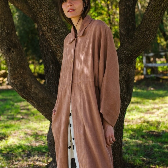 World of Crow Duster Coat - Picture 2 of 10